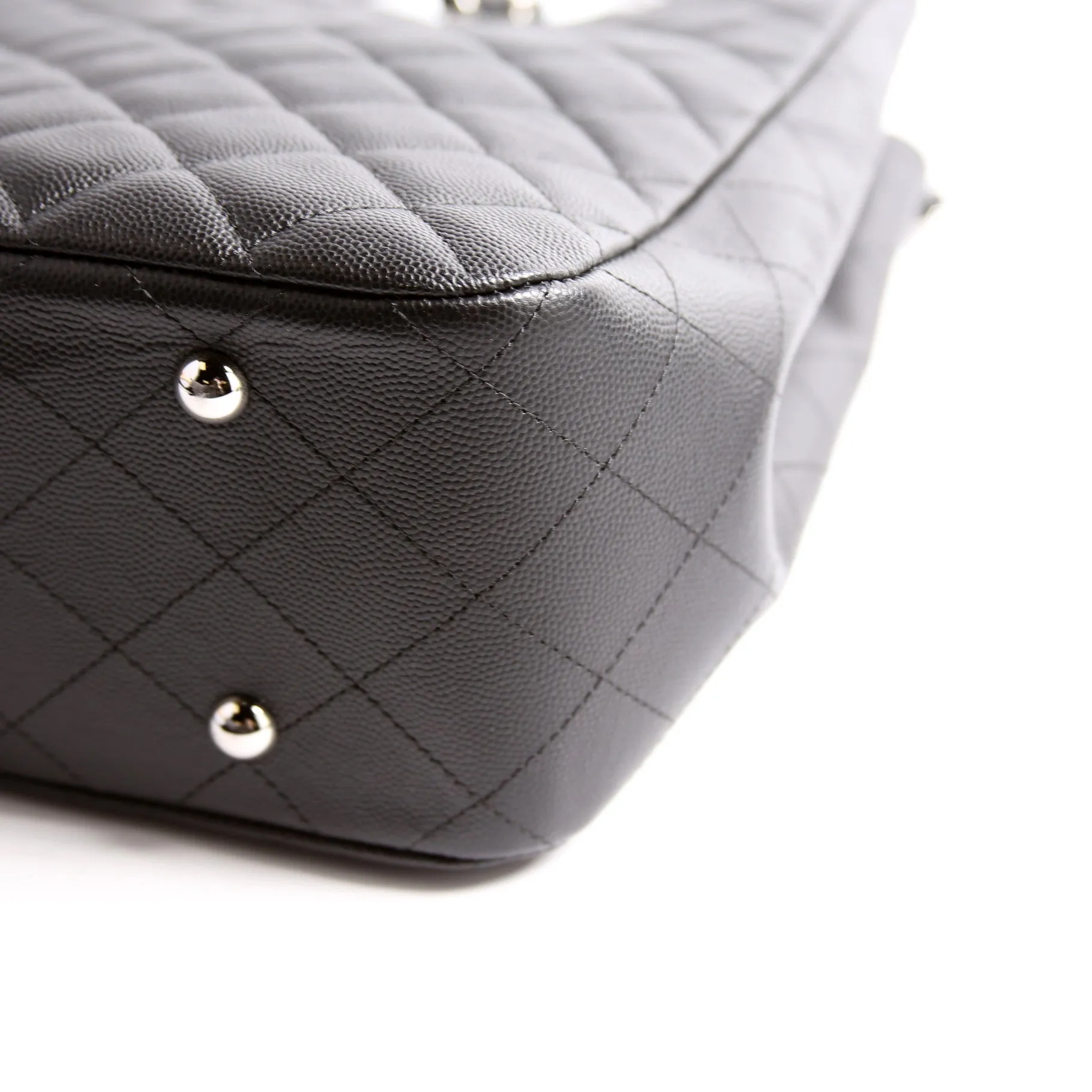 CC Shopping Tote Large Caviar 25M Black