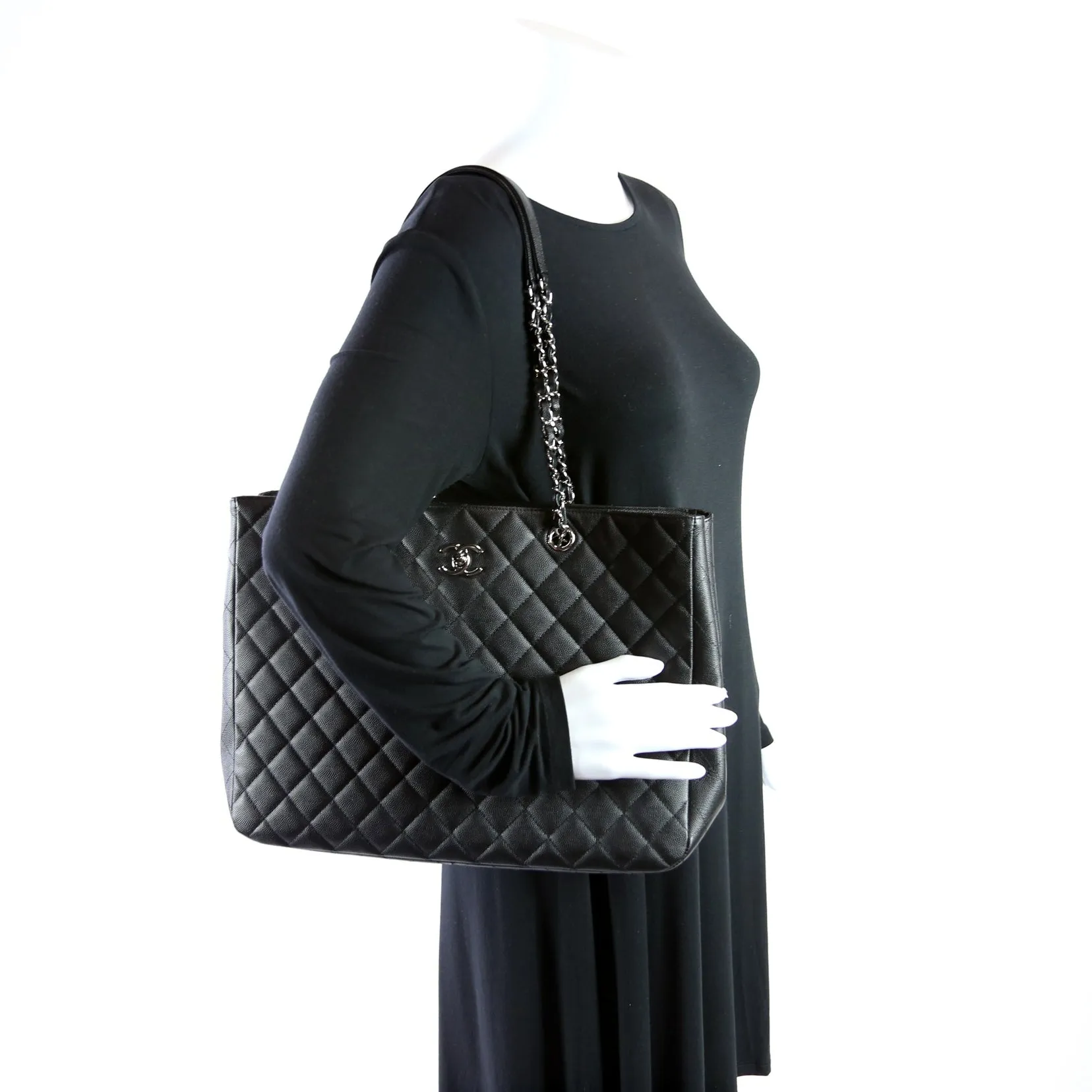 CC Shopping Tote Large Caviar 25M Black